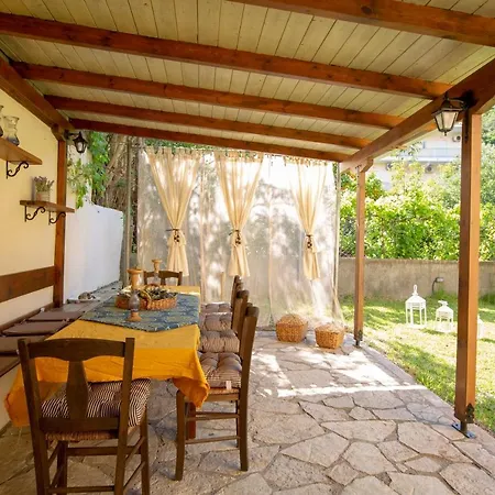 Lygia Daire Lygia (Lefkada)